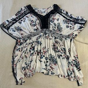 Motherhood Black and White Floral Blouse